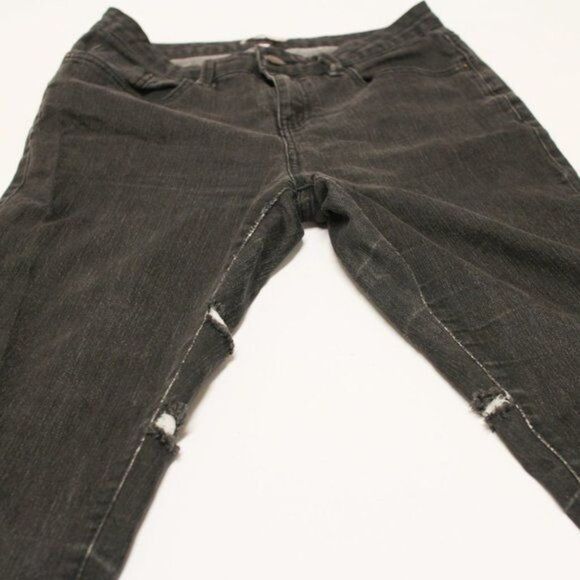 Bongo Black Ripped Skinny Jeans 9 - Picture 6 of 7